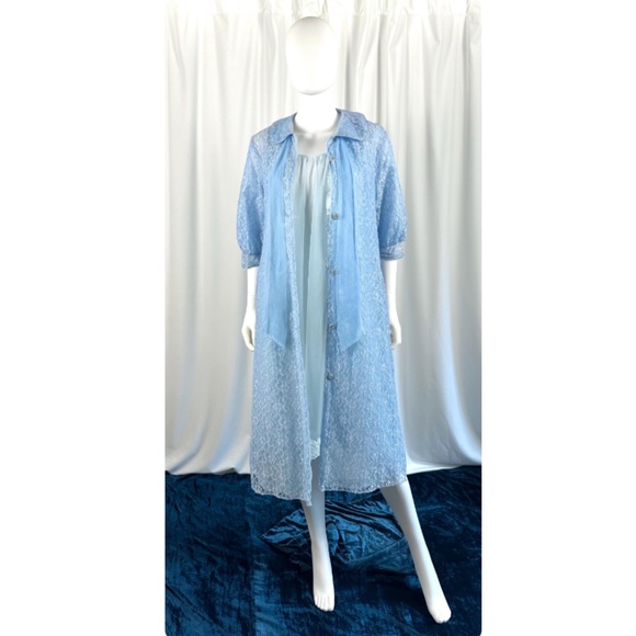 Vintage 1950’s 1960’s ‘Campus Casuals’ • Lace Babydoll Bed Jacket in Blue - M/L - Picture 7 of 10